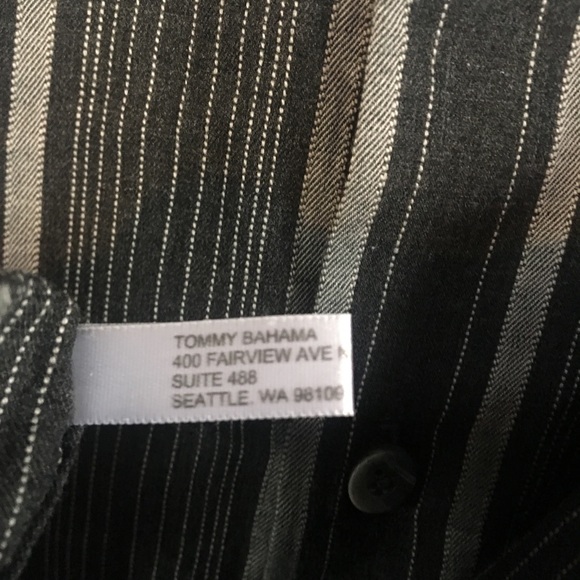 Tommy Bahama Large Button Down - Picture 6 of 8